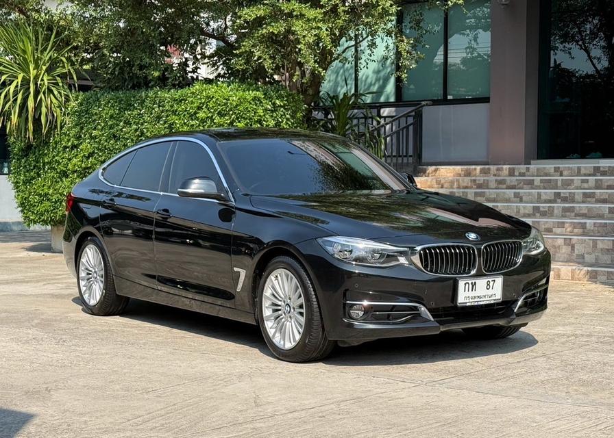 2020 BMW 320D GT LCI รถมือเดียวออกป้ายแดง รถวิ่งน้อย เข้าศูนย์ตามระยะ รถไม่มีอุบัติเหตุครับ