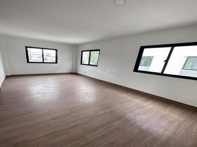PB5509 ให้เช่าทาว์นโฮม 3ชั้น โครงการ บ้านลุมพินี ทาวน์เพลส สุขุมวิท-ศรีนครินทร์ ซอยสุขุมวิท113  13