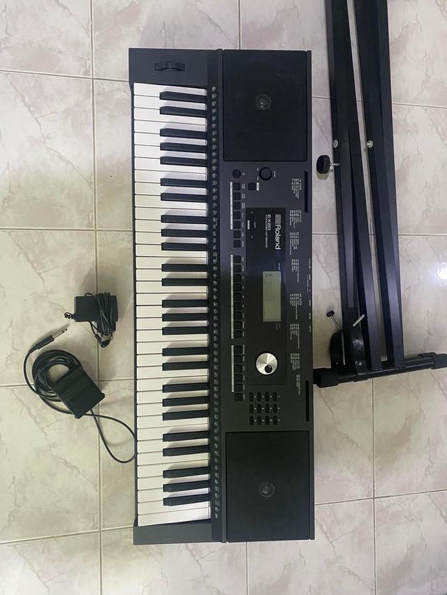 ขายคีย์บอร์ดไฟฟ้า ยี่ห้อ roland 1