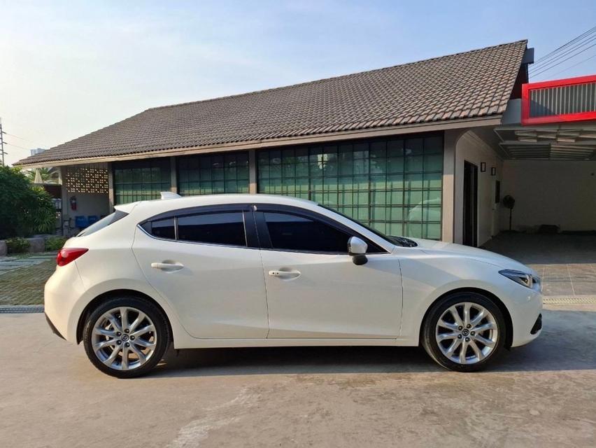 รหัส KN8225 MAZDA 3 2.0 S ปี 2016 10