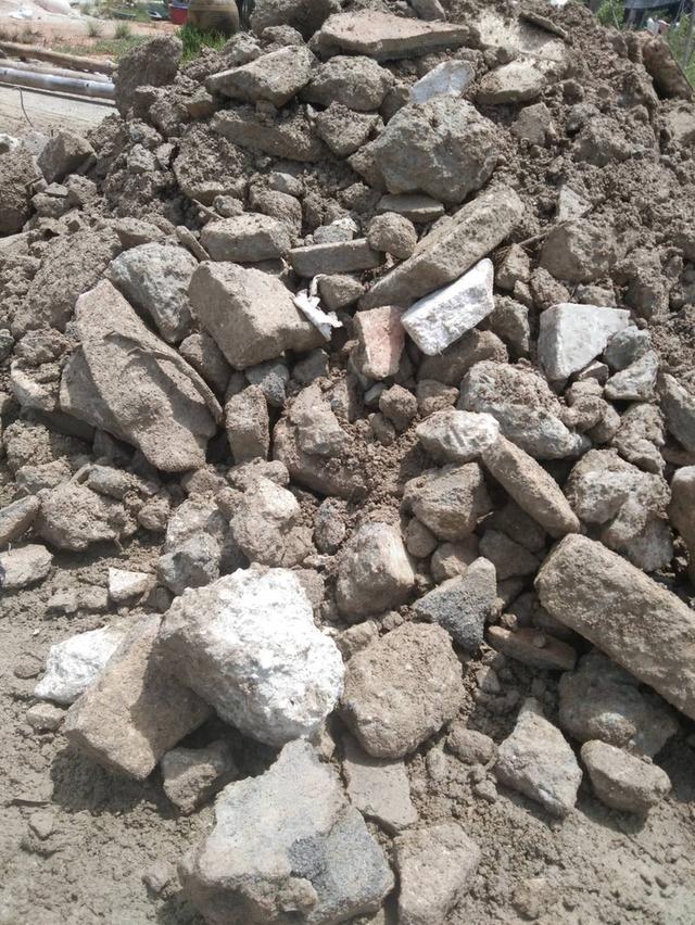 หินคลุก หินผุ ลูกรัง รูปที่ 8