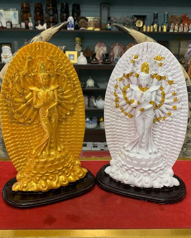พระแม่กวนอิมพันมือ เนื้อเรซิน