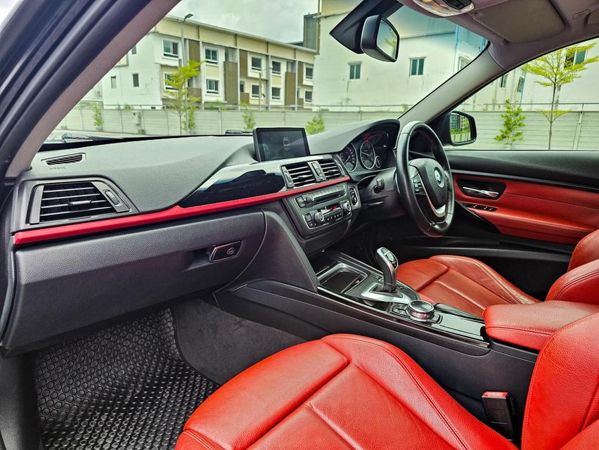 BMW 320D 17