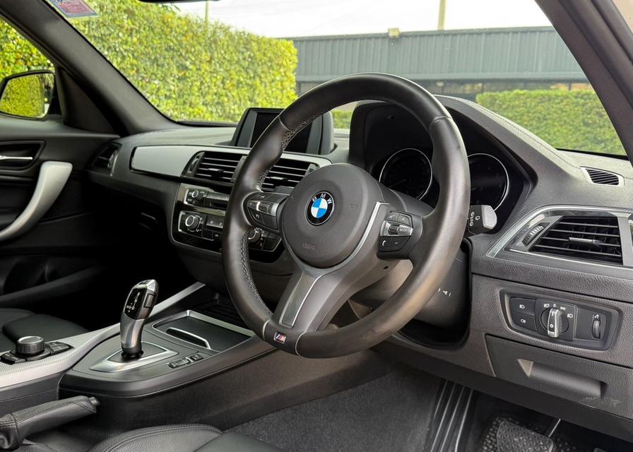2018 BMW 118I M PERFORMANCE รถมือเดียว 8X,XXX กม รถเข้าศูนย์ตรงระยะ รถไม่เคยมีอุบัติเหตุครับ 10