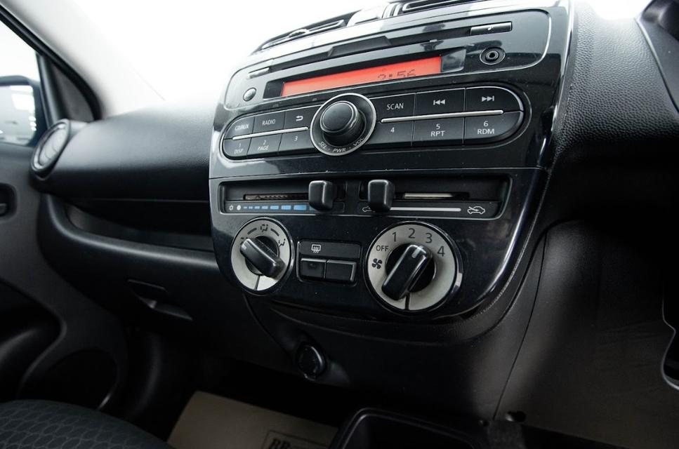 MITSUBISHI MIRAGE 1.2 GLX  2013  9