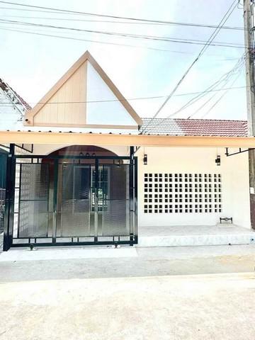 ขายบ้านสวยพานทองราคาถูก บ้านสวยสไตล์รีสอร์ท มบ.บัวแก้ว เนื้อที่ 18.2 ตรว. 2 ห้องนอน 1ห้องน้ำ 5