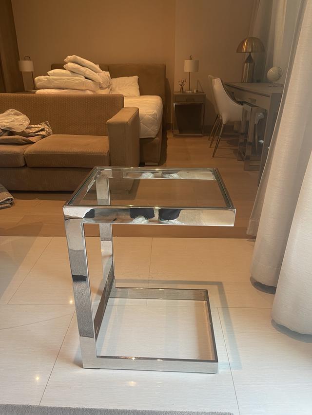 โต๊ะวางข้างโซฟา สแตนเลส