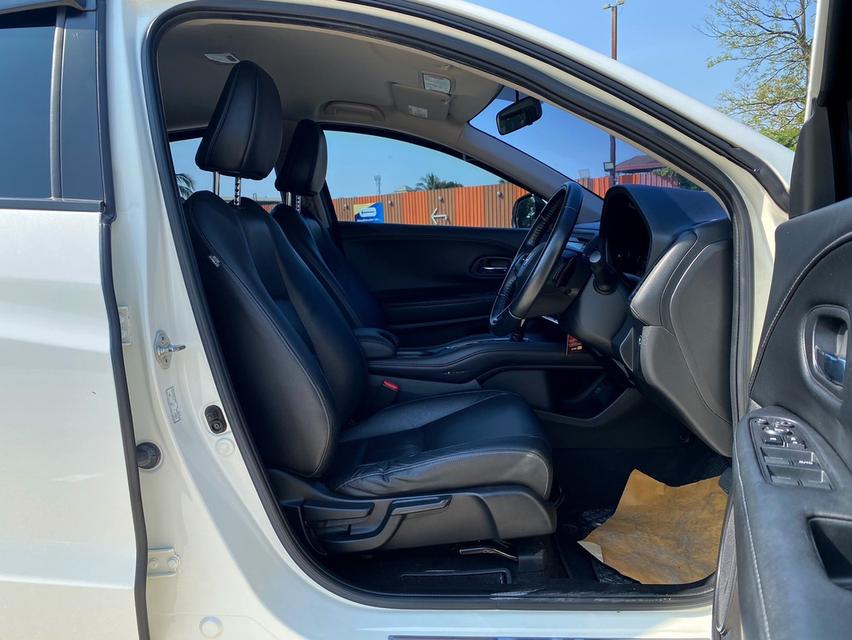 Honda HRV 1.8E (Minor Change) 11