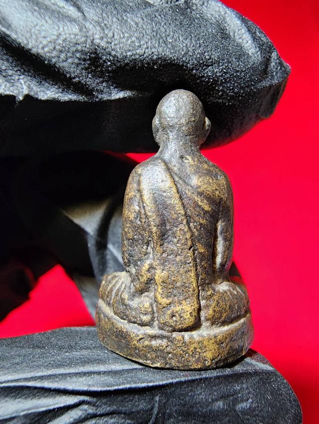 พระรูปหล่อหลวงพ่อเดิม กรุวัดพนมรอก 3