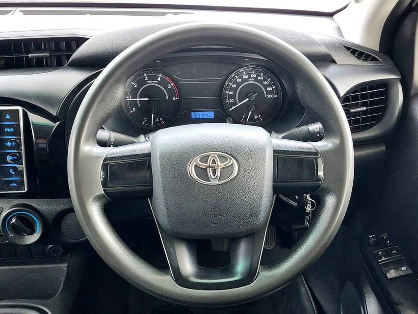 ขาย Toyota Revo 2.4J ปี17 11