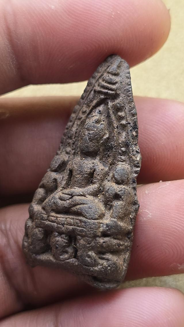 พระเลี่ยงลำพูน เนื้อเขียว 4