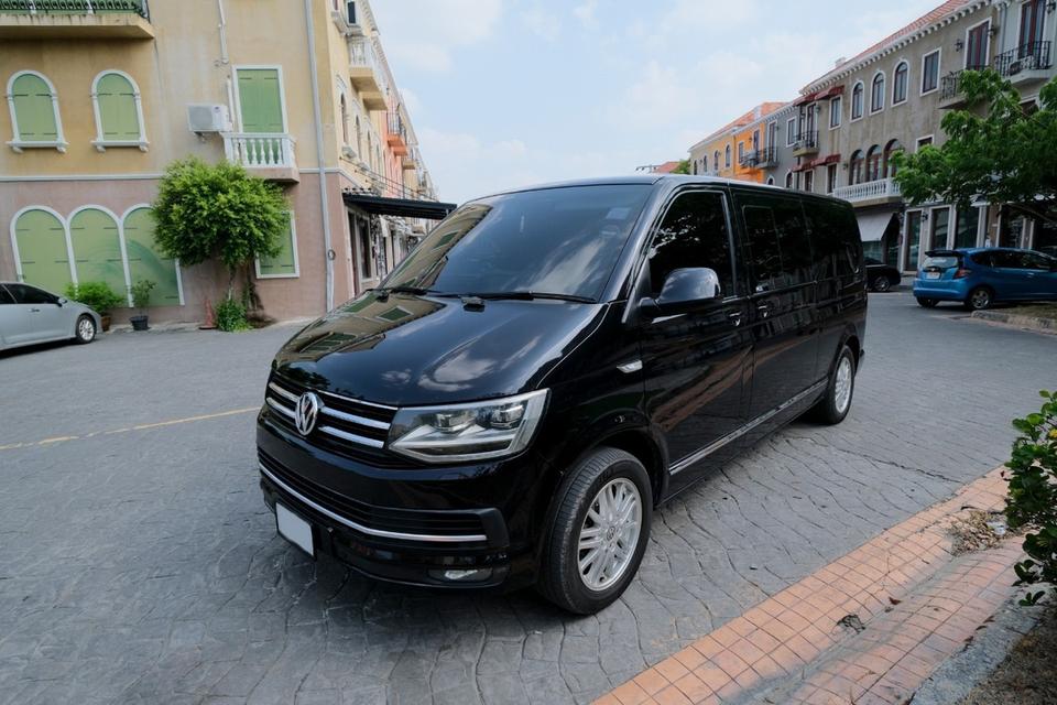 ขายด่วน!! volkswagen Caravelle T6 ปี 2017 สีดำดุ ที่ทุกคนรอคอย รถออกศูนย์ประเทศไทย  1