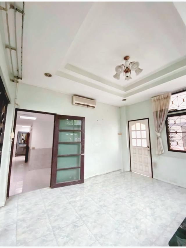 บ้านเดี่ยว32ตร.ว. ราคา2.99ล้าน (รวมภาษีรวมโอน) Detached House: 32 Sq.Wah / 2.99 Million Baht (All taxes and transfer fees included) 4