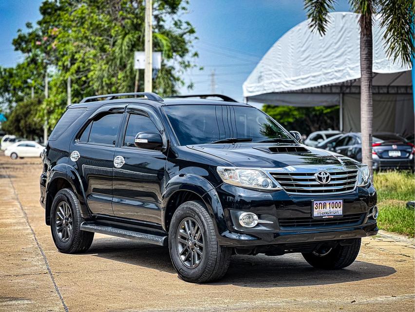 ขาย Toyota Fortuner 2.5V ปี15