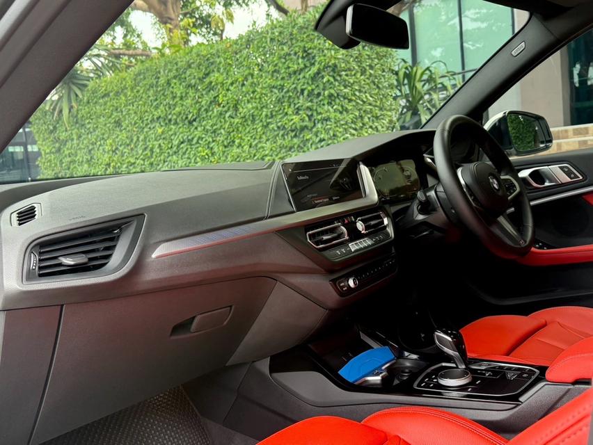 2023 BMW 220I MSPORT รถมือเดียวออกป้ายแดง รถวิ่งน้อยเพียง 30,000 กม ไม่เคยมีอุบัติเหตุ รถเข้าศูนย์ทุกระยะครับ 11