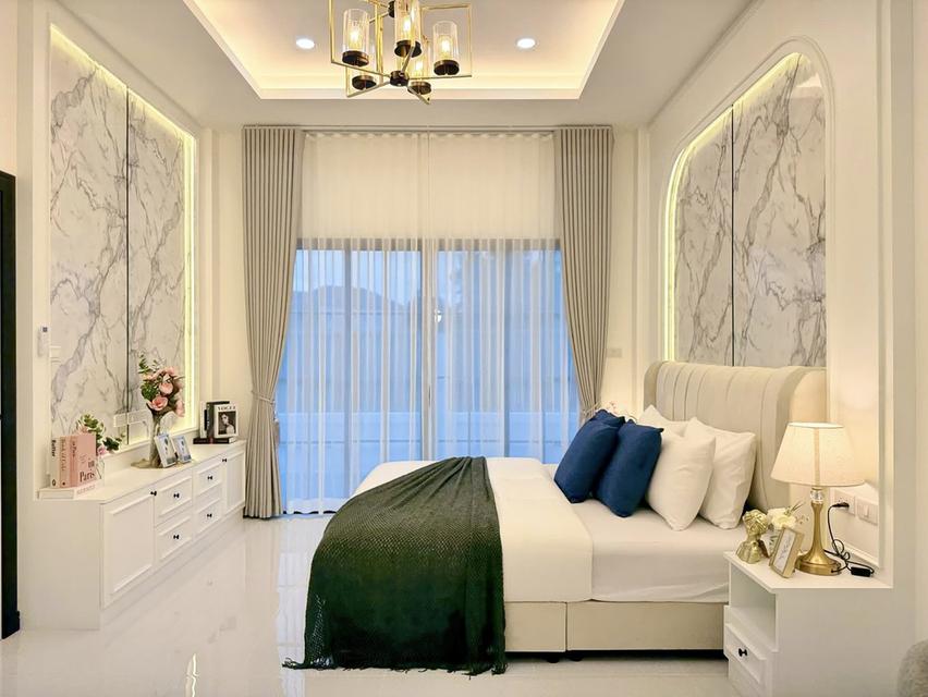 Selling New Pool Villa Pattaya 7.99 M 19