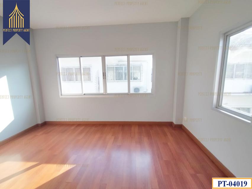 ขาย ทาวน์โฮม 3 ชั้น หลังมุม เดอะ บัลโคนี่ โฮม รีโนเวทใหม่ ประเวศ กรุงเทพฯ 20