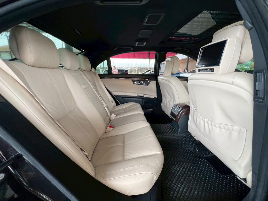 ปี 2009 BENZ S-CLASS, S320 CDI โฉม W221 ปี06-13 สีดำ เกียร์ออโต้ เครื่องยนต์ดีเซล 17
