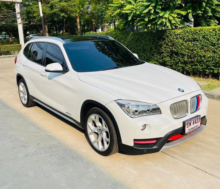 BMW X1 sDRIVE 18i E84 สีขาว ปี 2014  6