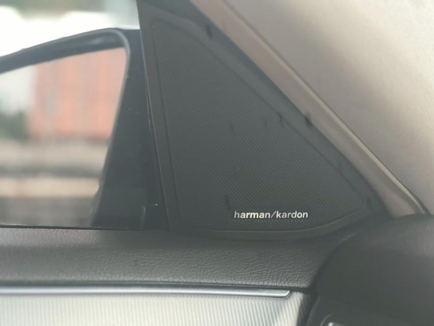 Benz E300 AMG Bluetec (W212) 2014 พร้อมใช้งาน 18