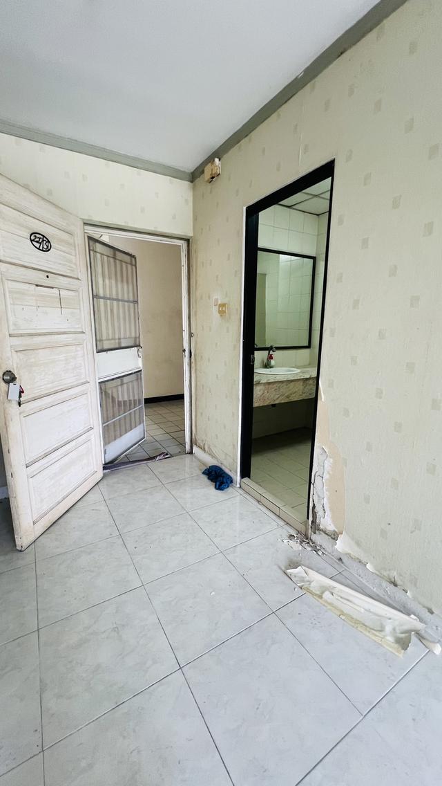 ขายด่วน! คอนโดทำเลดี ราคาคุ้มกว่าประเมิน Country Complex Tower C สรรพาวุธ บางนา 8