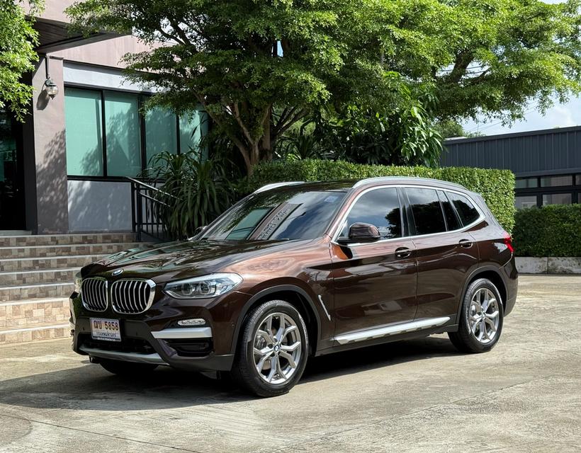 2020 BMW X3 20D G01 รถมือเดียวป้ายแดง รถวิ่งน้อย เข้าศูนย์ทุกระยะ รถมีSI Package และ Extended warranty เหลืออีกนานครับ รถไม่เคยมีอุบัติเหตุครับ 4