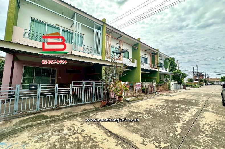 ทาวน์โฮม เดอะทรัสต์ทาวน์ วงแหวน-ลําลูกกา (เทศบาลลำลูกกา 1) เนื้อที่ 19.8 ตร.ว ตำบลบึงคำพร้อย อำเภอลำลูกกา จังหวัดปทุมธานี 3