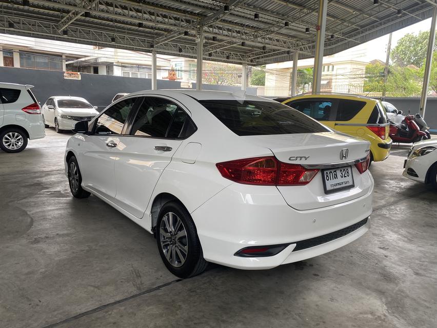 Honda City (i-VTEC) 5