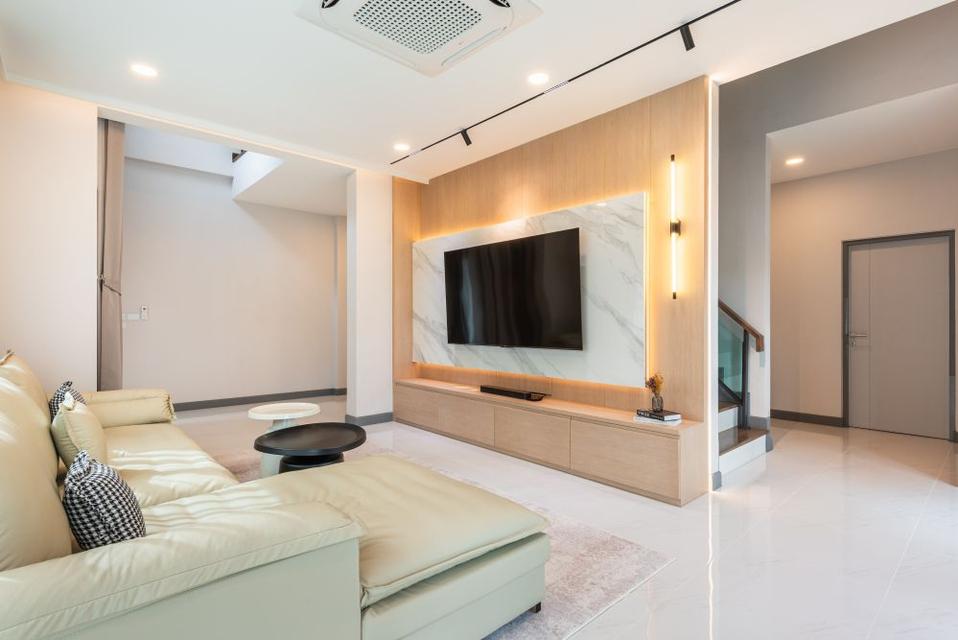 ให้เช่า / ขาย บ้านหรู มือ 1 (แต่งเสร็จ) The City บางนา ใกล้ Mega Bangna 4