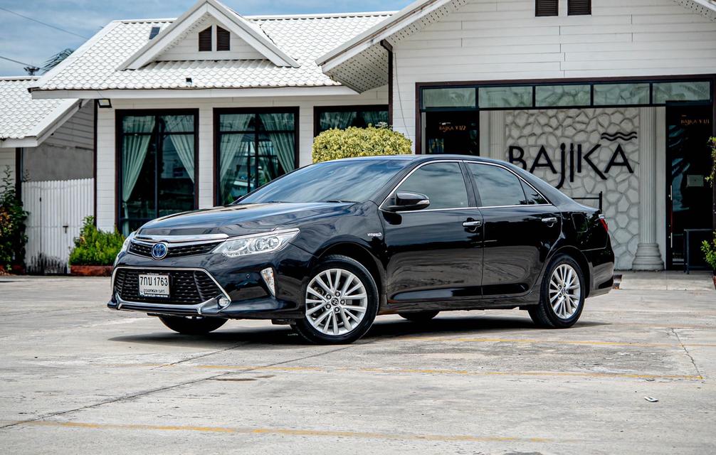 รหัสรถ CBL1763 🚘 TOYOTA CAMRY 2.5 HYBRID Sedan ปี 2018