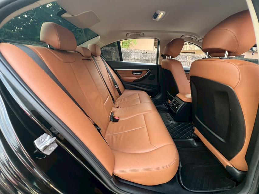ปี 2016 BMW SERIES 3, 320d LUXURYโฉม F30 ปี12-20 สีดำ เกียร์ออโต้ เครื่องยนต์ดีเซล 8