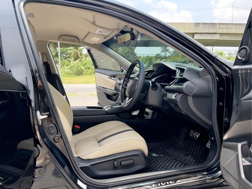 Honda Civic 1.8EL ปี 2020 6