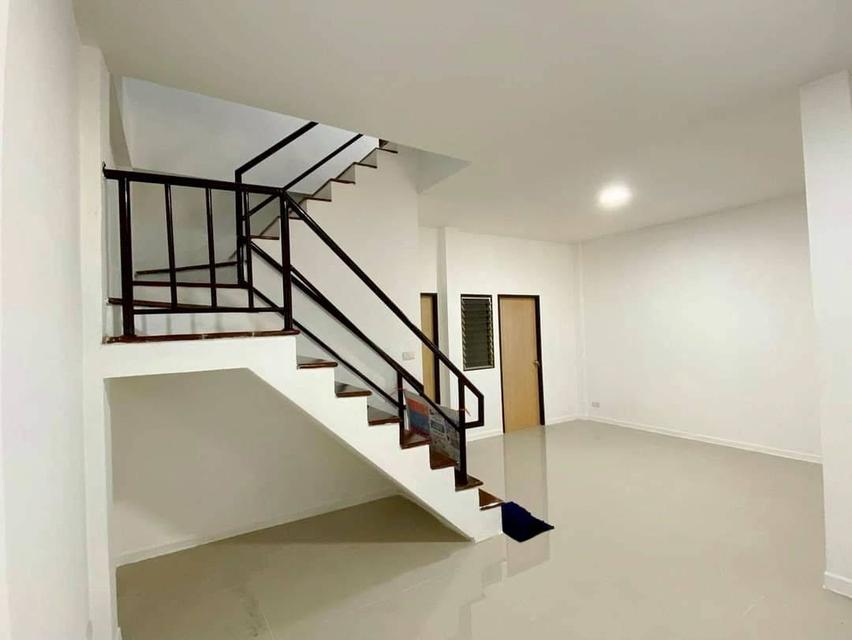 ขายทาวน์โฮม 3ชั้นรีโนเวทพร้อมอยู่ บ้านยังไม่เคยเข้าอยู่อาศัย ใกล้สนามบินดอนเมือง โครงการบ้านเอกบดี ดอนเมือง ซอย.ช่างอากาศอุทีศ 16
