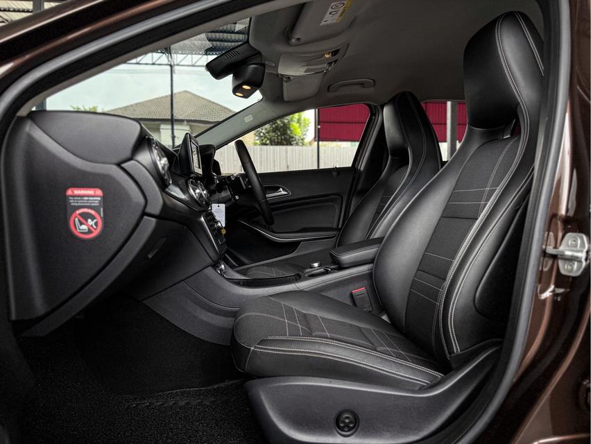 2014 BENZ GLA-CLASS, 200 11