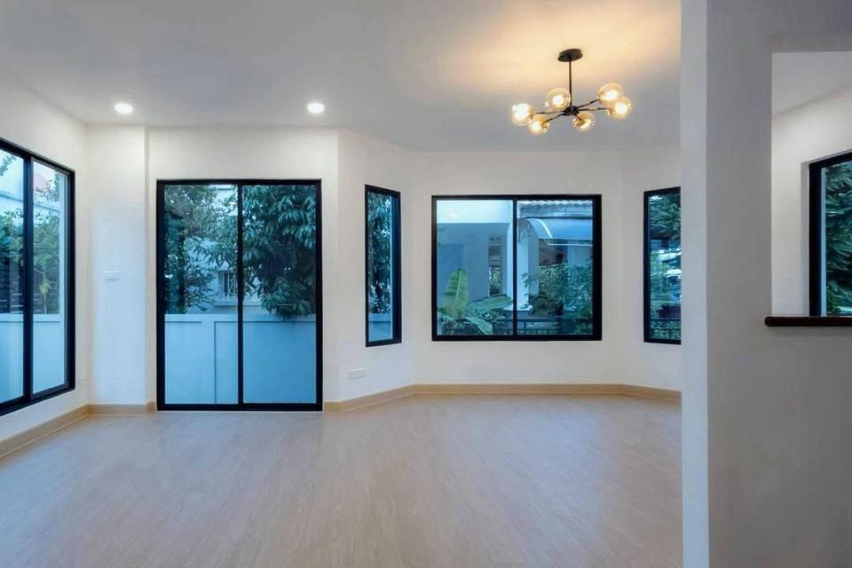 ขาย บ้านเดี่ยวรีโนเวทใหม่  บ้านเดี่ยวแบรนด์ Land and houses บรรยากาศเงียบสงบ หมู่บ้านมัณฑนา ปิ่นเกล้า-พระราม5 4