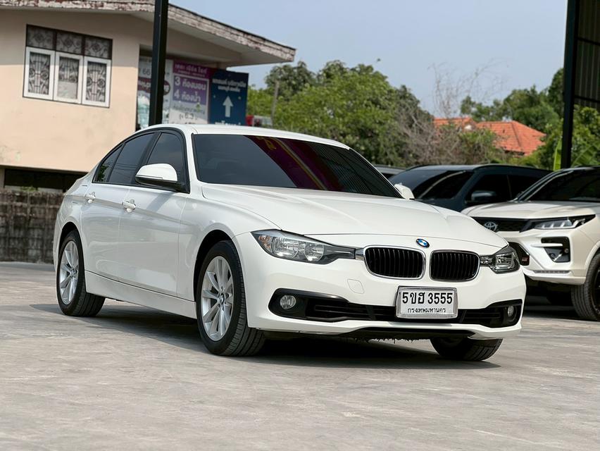 BMW 318i ปี 2016 จด ปี2017 (โฉม F30) สีขาว มือเดียว 6