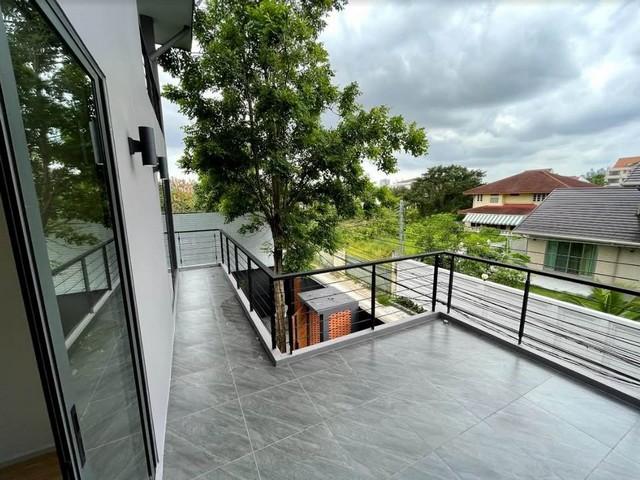 T26-843-1 ให้เช่า บ้าน บ้านเดี่ยว Pool Villa หรู 3 ชั้น สไตล์โมเดิร์น สุุขุมวิท 71 ปรีดี 26 เชื่อมเอกมัย ทองหล่อ กรุงเทพ 8
