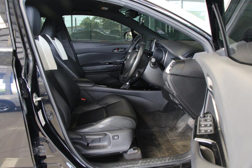 รหัสรถ TKG5026 TOYOTA CHR 1.8 Hybrid High KARL LAGERFELD ปี 2020 5