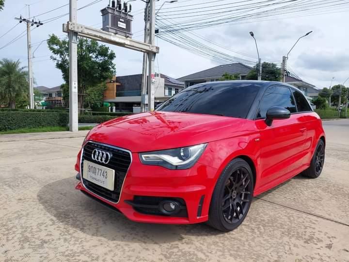 Audi A1 สีแดง 4