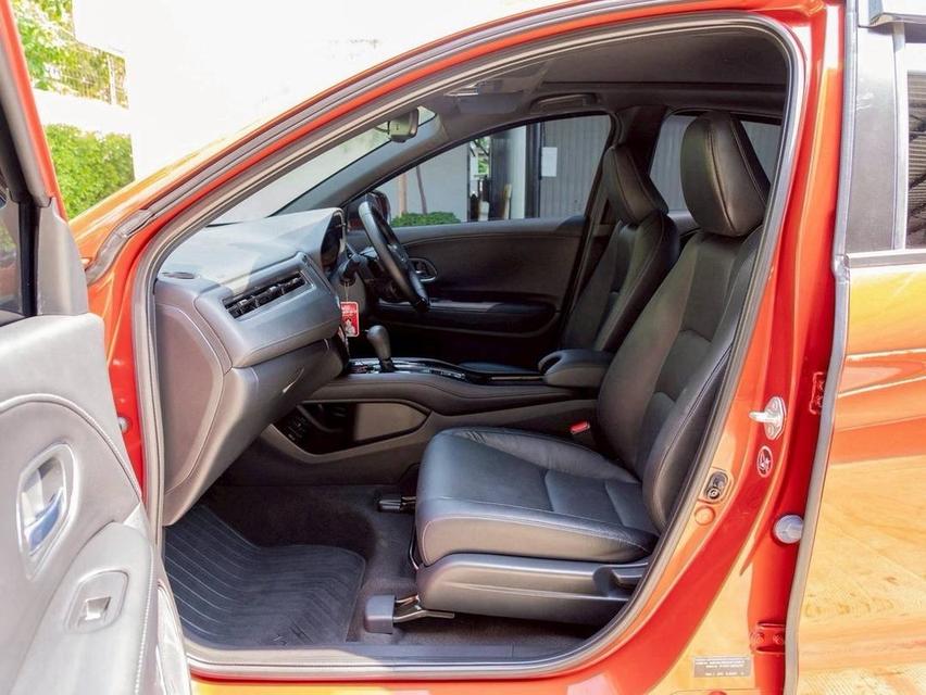HONDA HR-V 1.8 RS MNC AT 2018สีแดง ตัวท็อป RS ไมล์ 75,xxx มือเดียว รูปที่ 17
