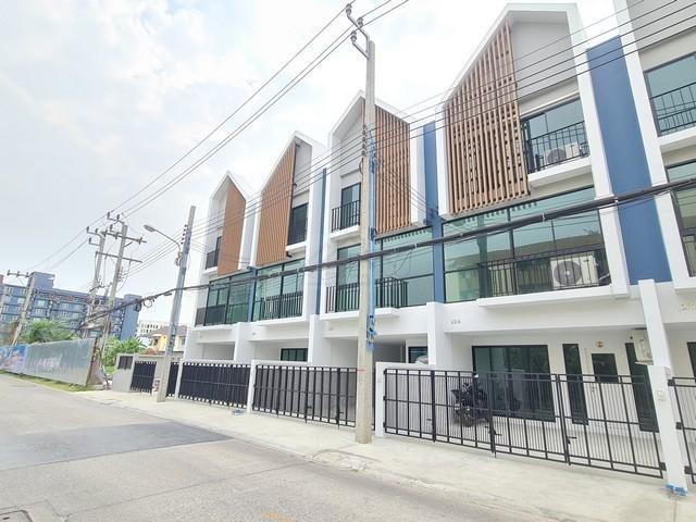PB5588 ให้เช่าโฮมออฟฟิศ 3ชั้น ซอยสุขุมวิท70/5 โครงการ Deco สุขุมวิท เขตบางนา ใกล้BTSแบริ่ง 2