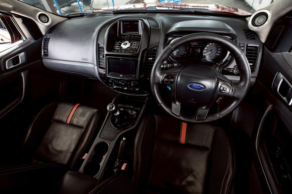 Ford Ranger 2.2 Wildtrak Hi-Lander Double Cab เกียร์ AT ปี 2015 สีส้ม  15