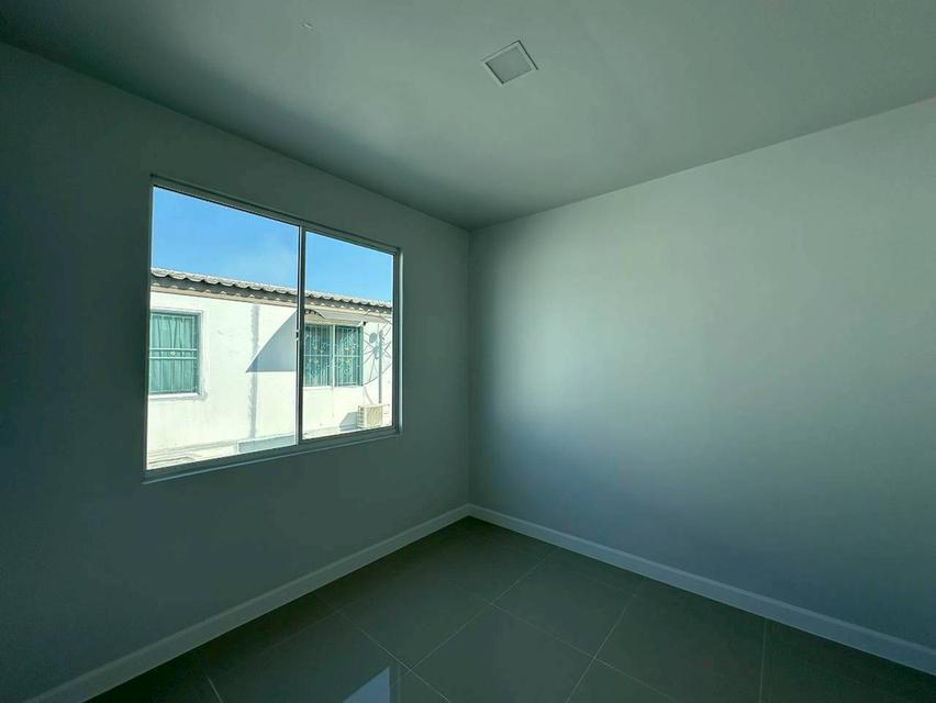 หมู่บ้านเดอะคัลเลอร์ส รังสิต-คลอง 4 ถนนรังสิต – นครนายก ต.ลาดสวาย อ.ลำลูกกา จ.ปทุมธานี 17