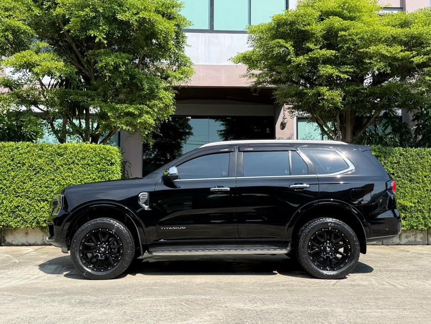 2024 FORD EVEREST 2.0 BITURBO TITANIUMPLUS 4WD รถมือเดียว 5X,XXXกม สภาพป้ายแดง รถไม่มีอุบัติเหตุครับ 5