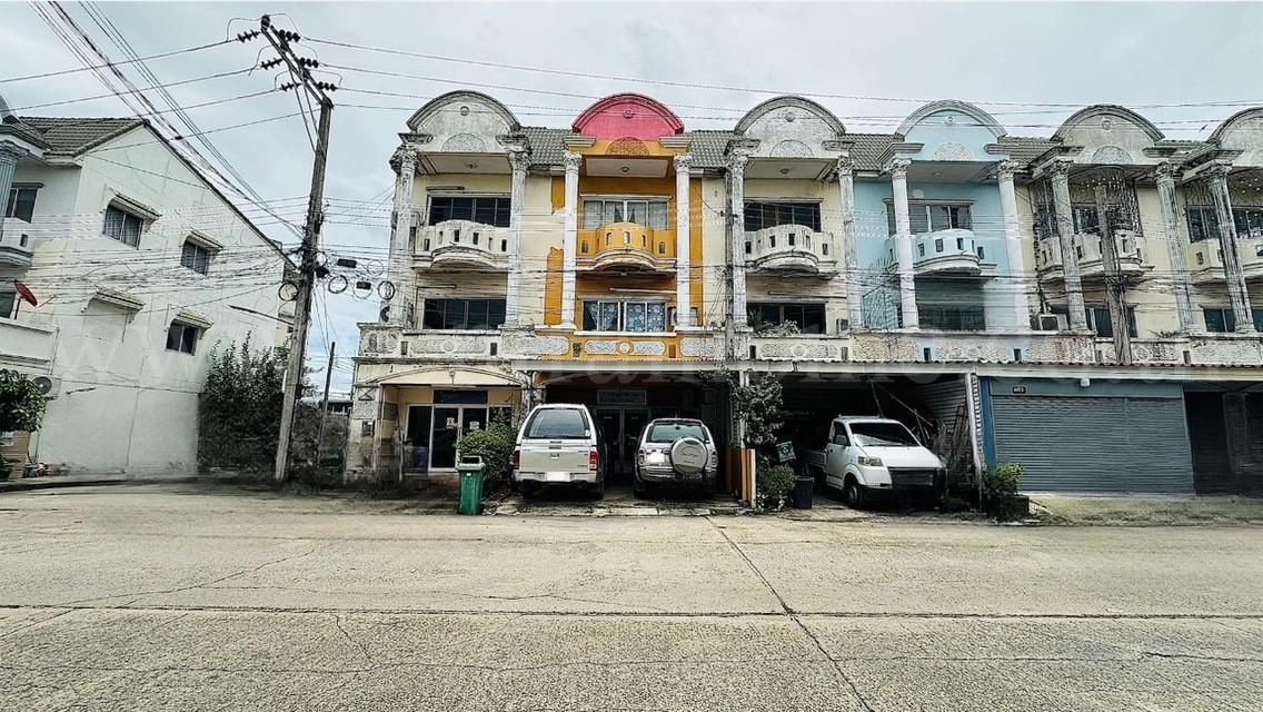 อาคารพาณิชย์ 3 ชั้น วิโรจน์วิลล์ บางบัวทอง นนทบุรี ราคาถูกที่สุด 3