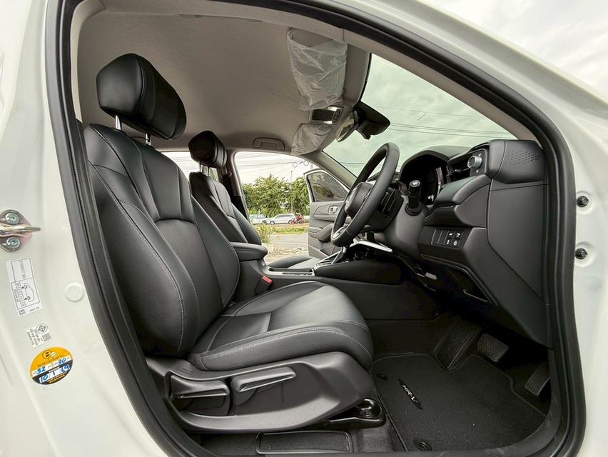 Honda HRV eHEV EL ปี24 สีขาว Premium สวยสุดในรุ่น มือเดียว สภาพป้ายแดง 6