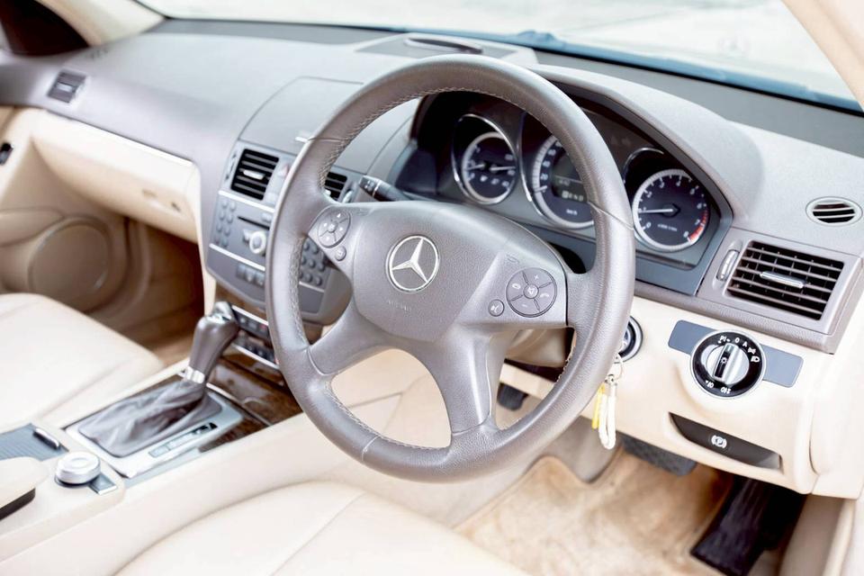 Benz C200 CGI BE สีน้ำตาล ปี 2010  13