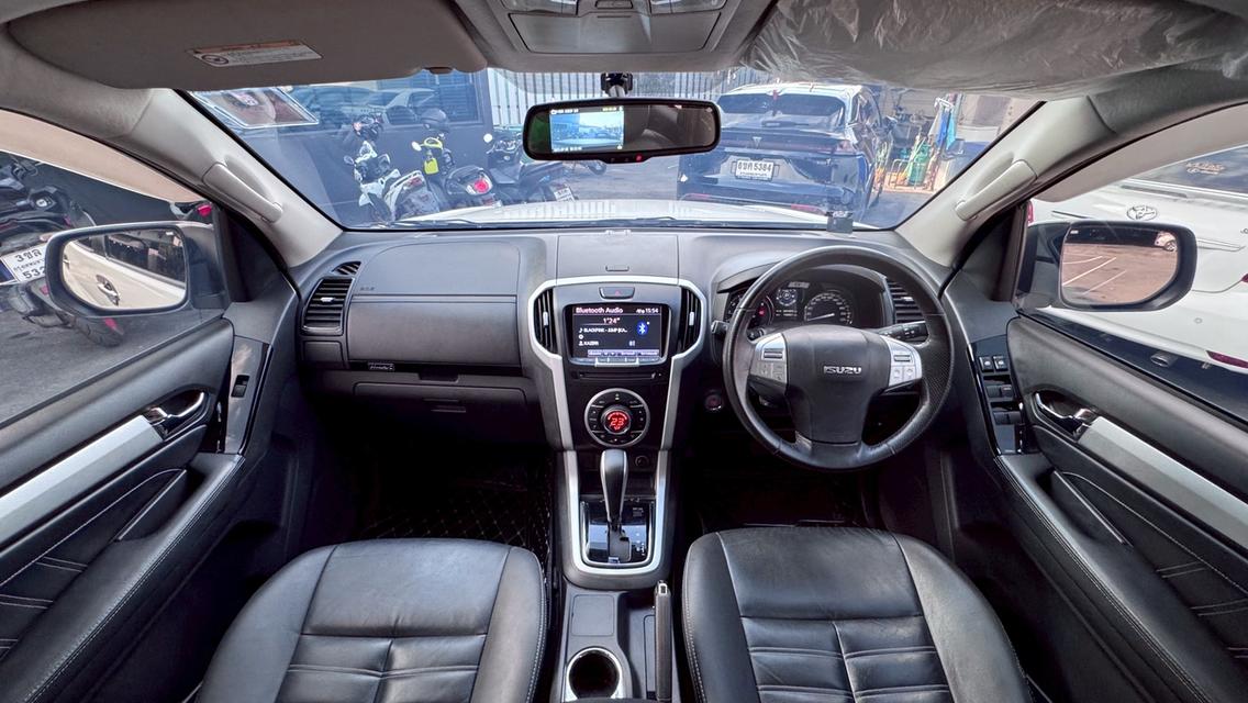 รหัสรถ TPV4947 :MUX The Iconic Pearl White (เจ้าของมือเดียว)ปี : 2018 10