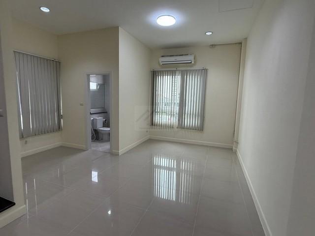 ให้เช่าโฮมออฟฟิศ 4 ชั้น 260 ตร.ม. โครงการ พรีเมี่ยมเพลส นวมินทร์-สุขาภิบาล 1 5