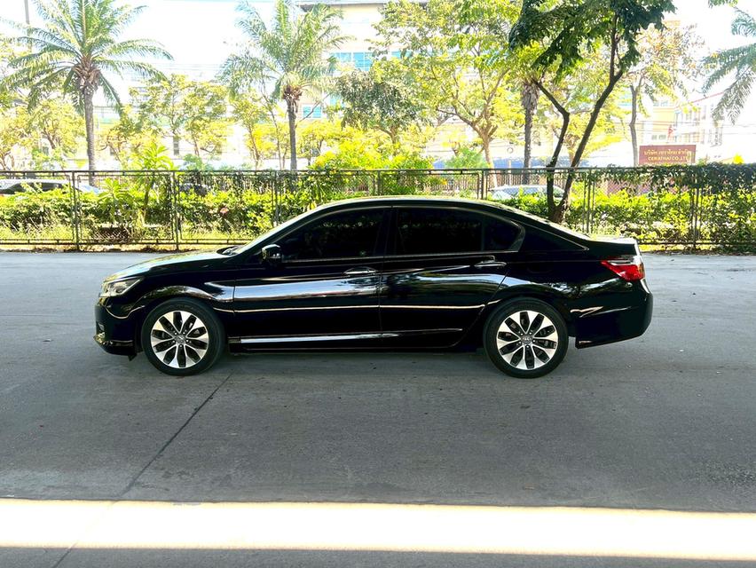 ขายรถ Honda Accord 2.4EL ปี 2014 สีดำ เกียร์ออโต้ 7
